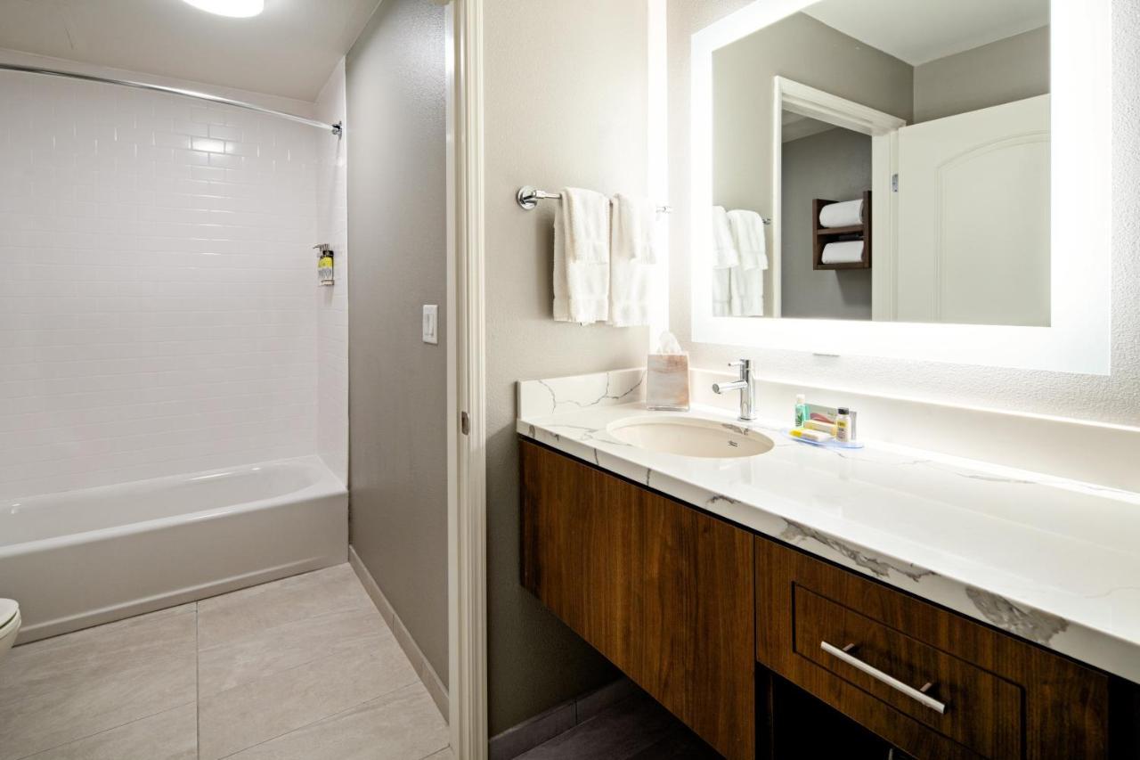 Staybridge Suites - Long Beach Airport By Ihg المظهر الخارجي الصورة